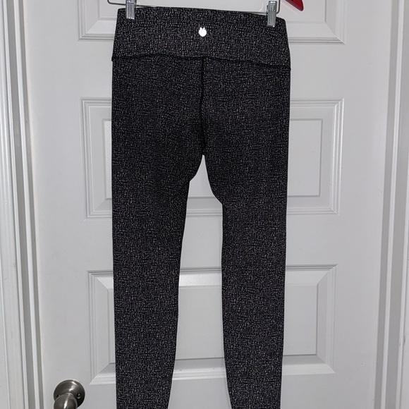 Flex living women’s leggings - Picture 3 of 4